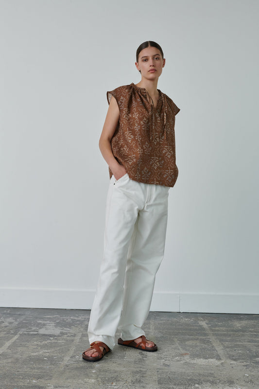 Camicia marrone tangente