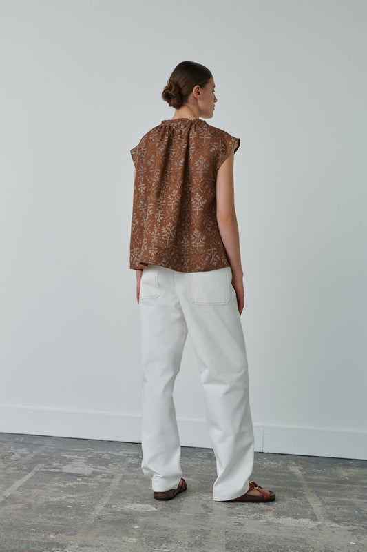 Camicia marrone tangente