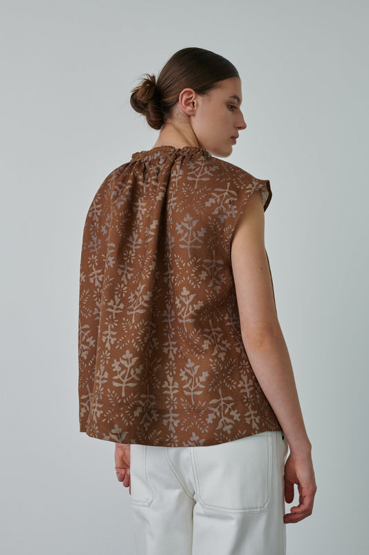 Camicia marrone tangente