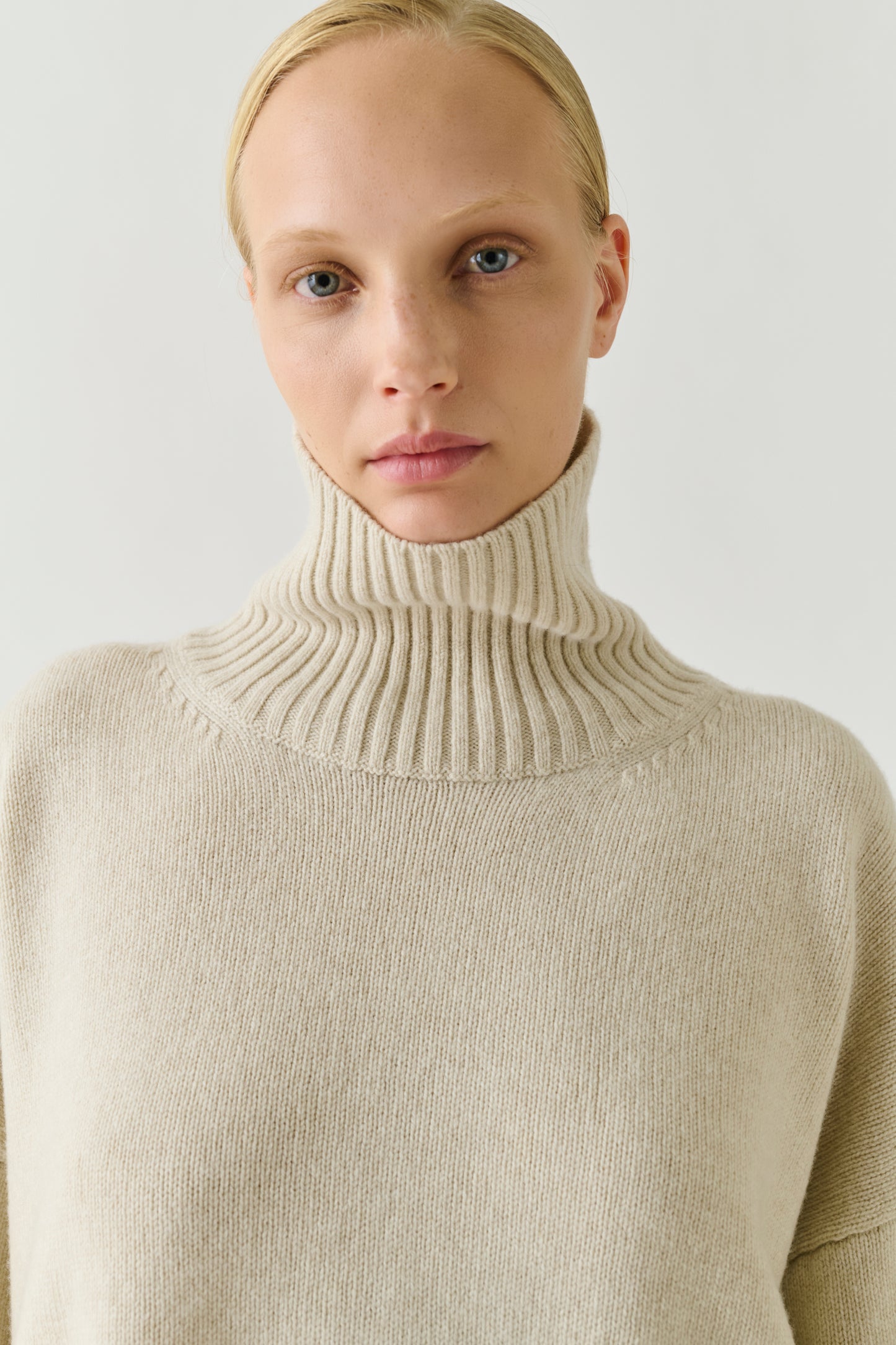 Maglione William - Écru mélange lana merino colletto alto - Soeur